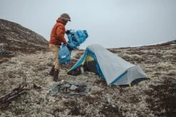 Sierra Designs Backcountry Bed 700 / 35 -Therm-a-Rest Soldes sac de couchage sierra designs backcountry bed 700 35 degree